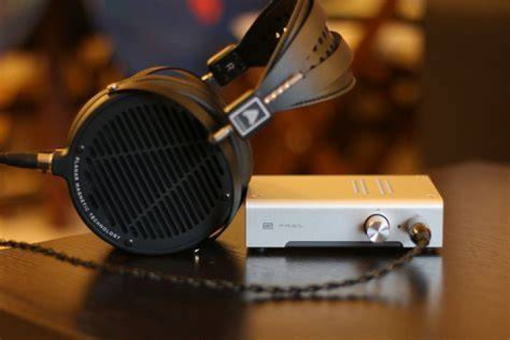 4 best headphone Amps with optical input