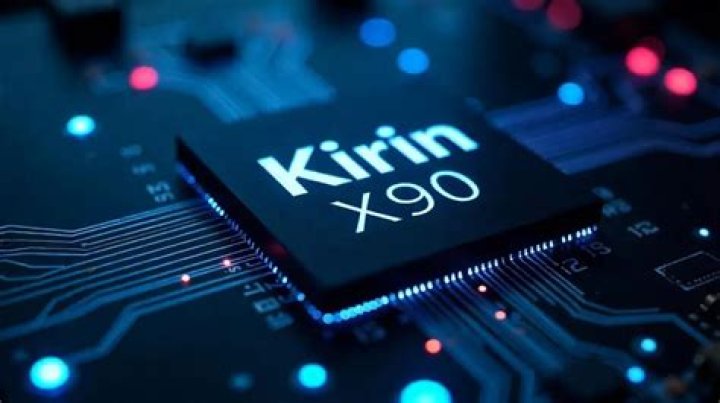 Kirin-970-between-finger-thumb A Kirin 970 processor.
