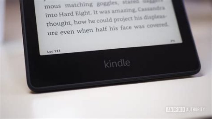 Amazon Kindle Paperwhite 2021 focus on USB-C port and power button