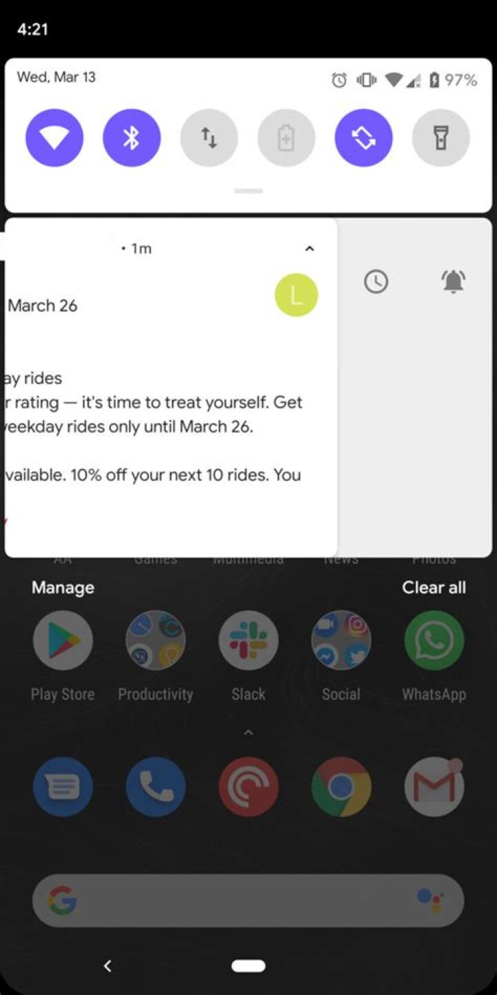 Android Q notifications swiping to the right