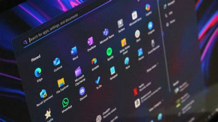 apps and features option Apps and features - Glyph launcher not working