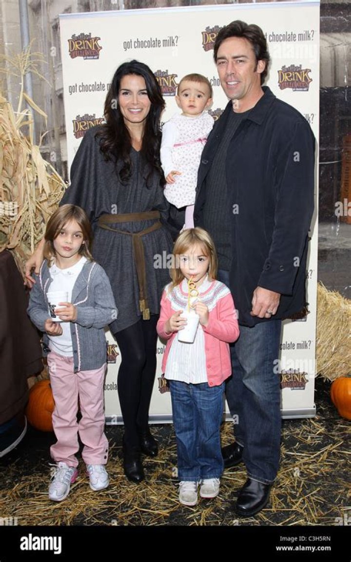Avery Grace Sehorn All About Angie Harmon&rsquo;s Daughter