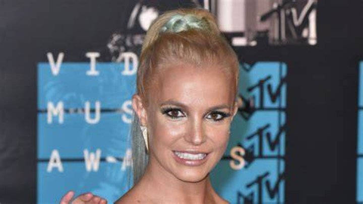 Britney Spears smiling at MTV VMAs