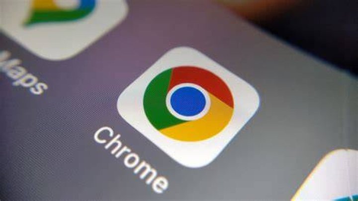 Chrome icon on smartphone 3 Chrome icon on smartphone 3