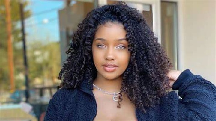 Corie Rayvon modeling Corie Rayvon modeling