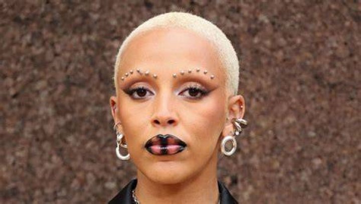 Doja Cat Reveals Plan to Get Surgery on Her Breasts XXL