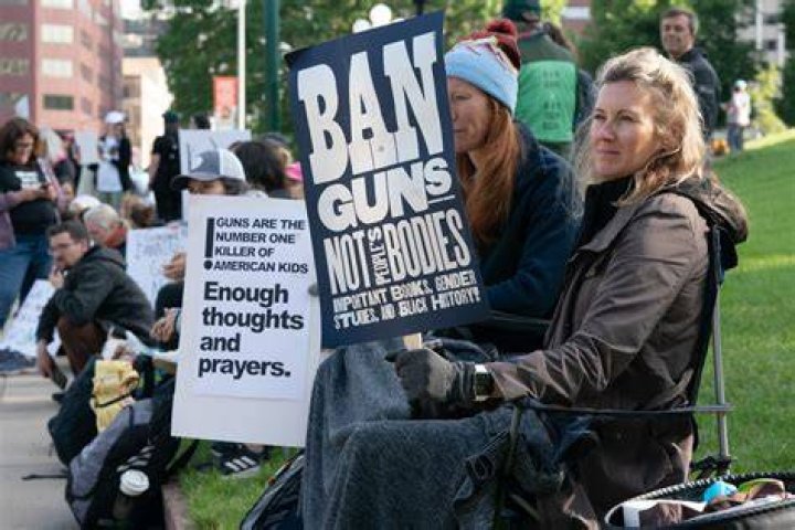 Drivers Honk For Ramsey Gun Range Protesters