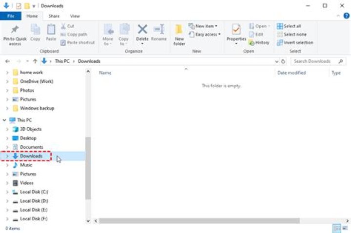 Files in Downloads folder are grouped by date in Windows 10