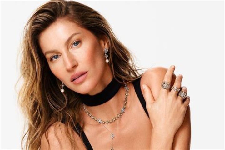 Gisele Bundchen's foot.