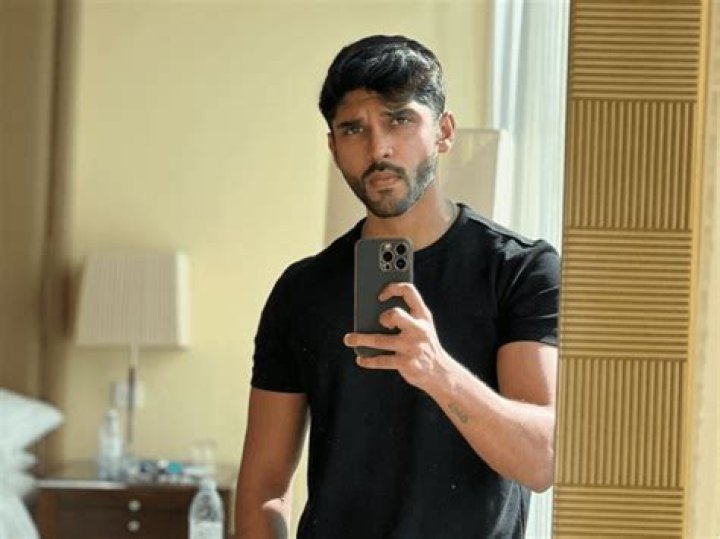 Instagram Dhruv Vikram Age / He is the son of tamil actor vikram. Artenatur