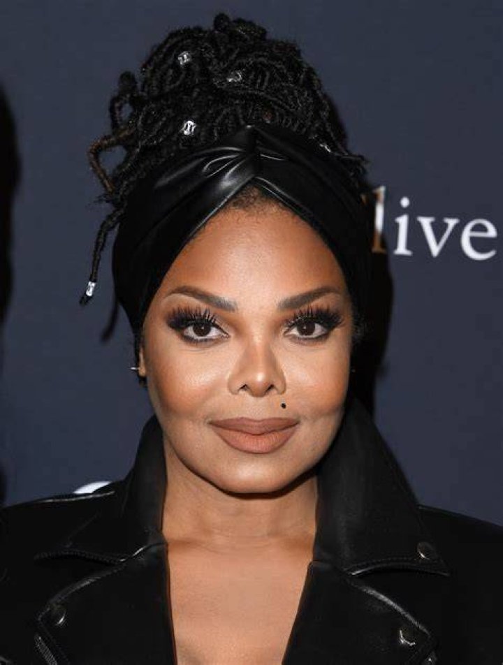Janet Jackson with no makeup on