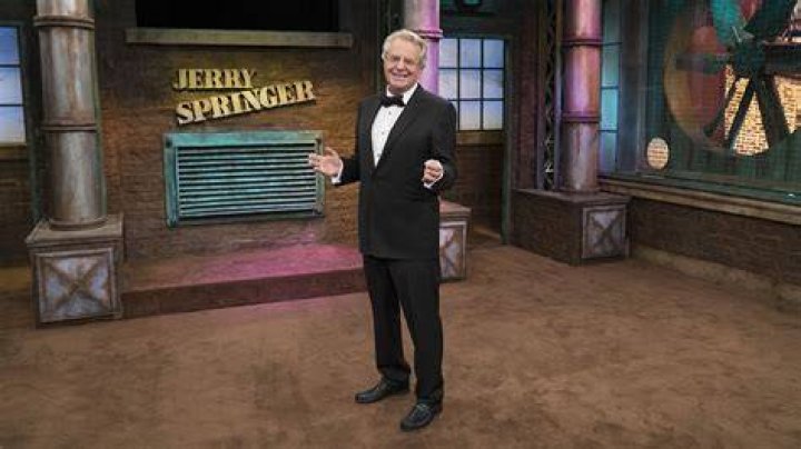 Jerry Springer talking on set