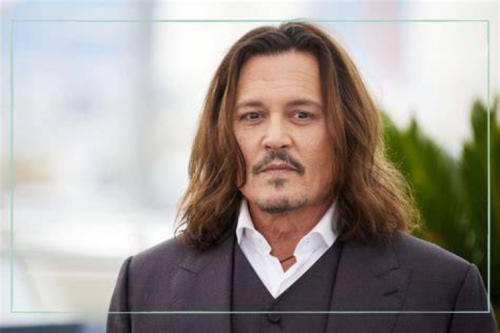 Johnny Depp(325x425)
