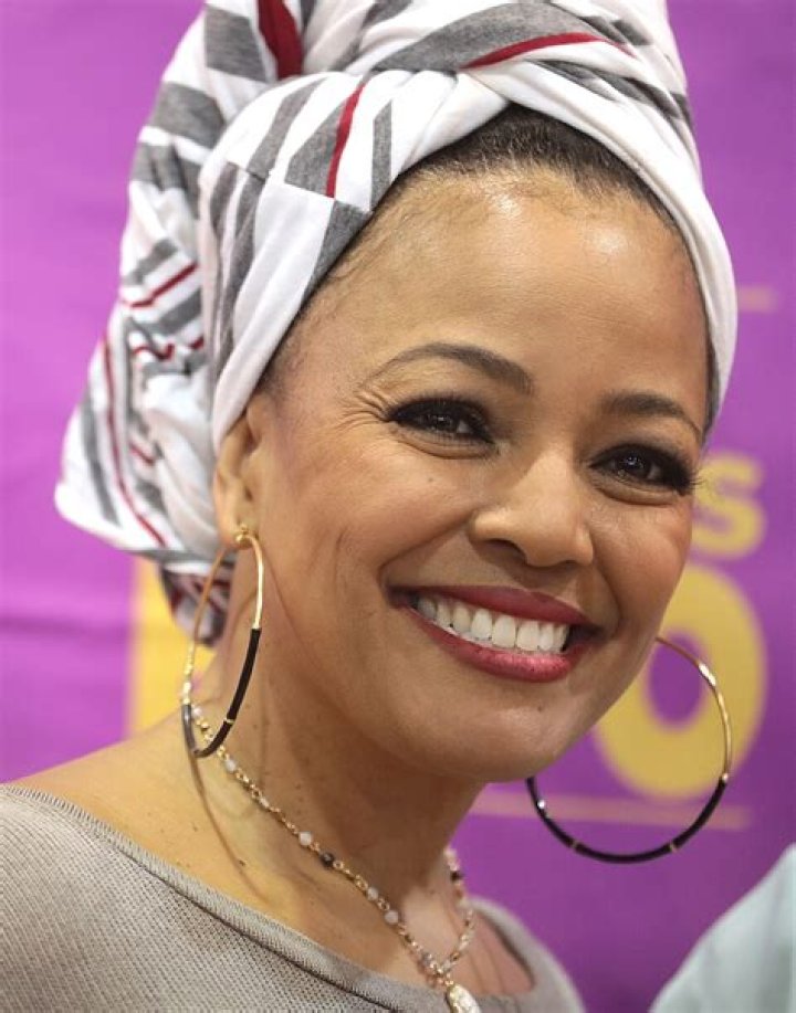 Kim Fields is back on TV!
