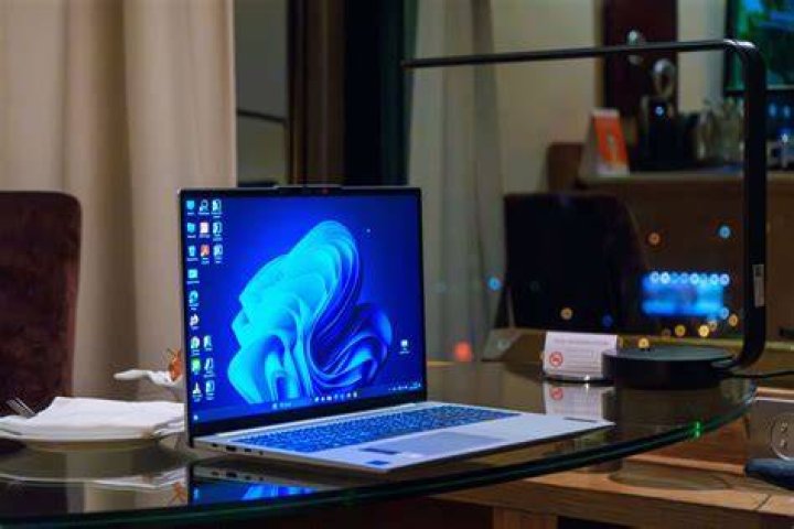 outlook on screen laptop laptop on table - corrupted outlook profile