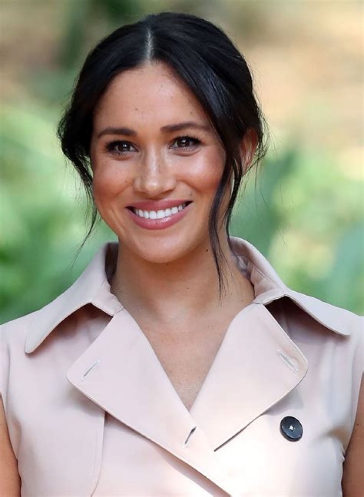 Meghan's new hair look in progress