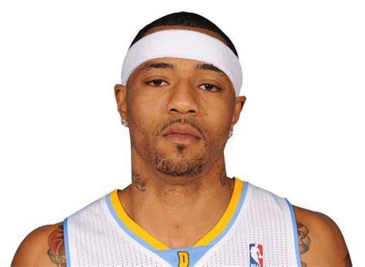 NBA player Kenyon Martin marries girlfriend Shakira Watson on a yacht