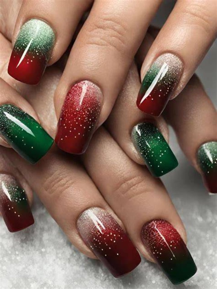 ombre holiday nail design