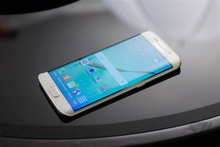 Samsung Galaxy S6 Edge-18