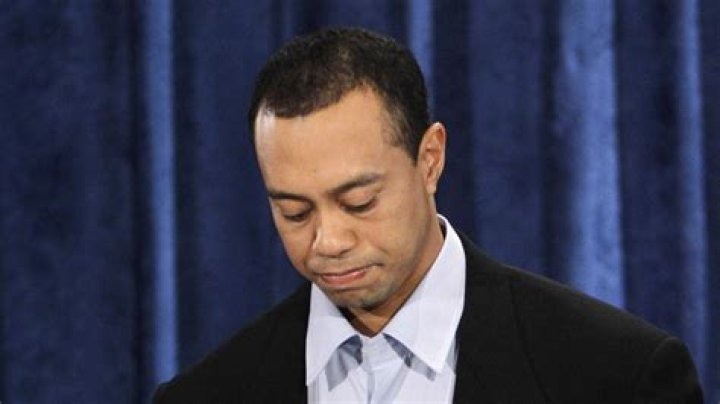 Tiger Woods apologizing for his affairs,