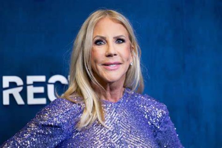 Vicki Gunvalson's son Mike Wolfsmith's Hinge profile