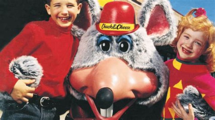When Did Chuck E Cheese Open