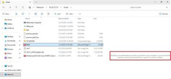 Why does Windows groups Downloads files by date?