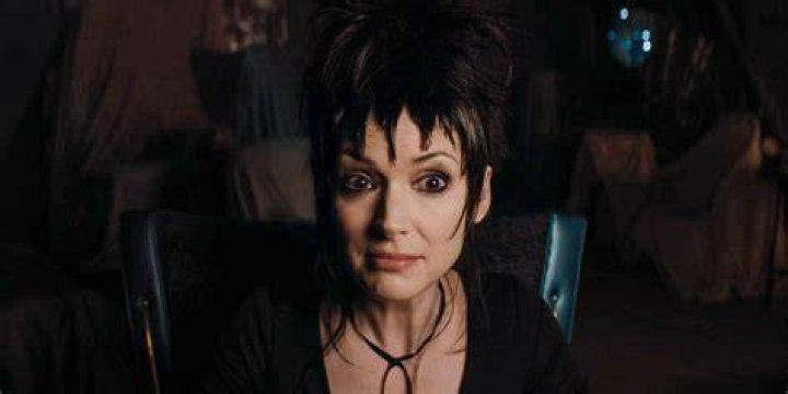 Winona Ryder waving